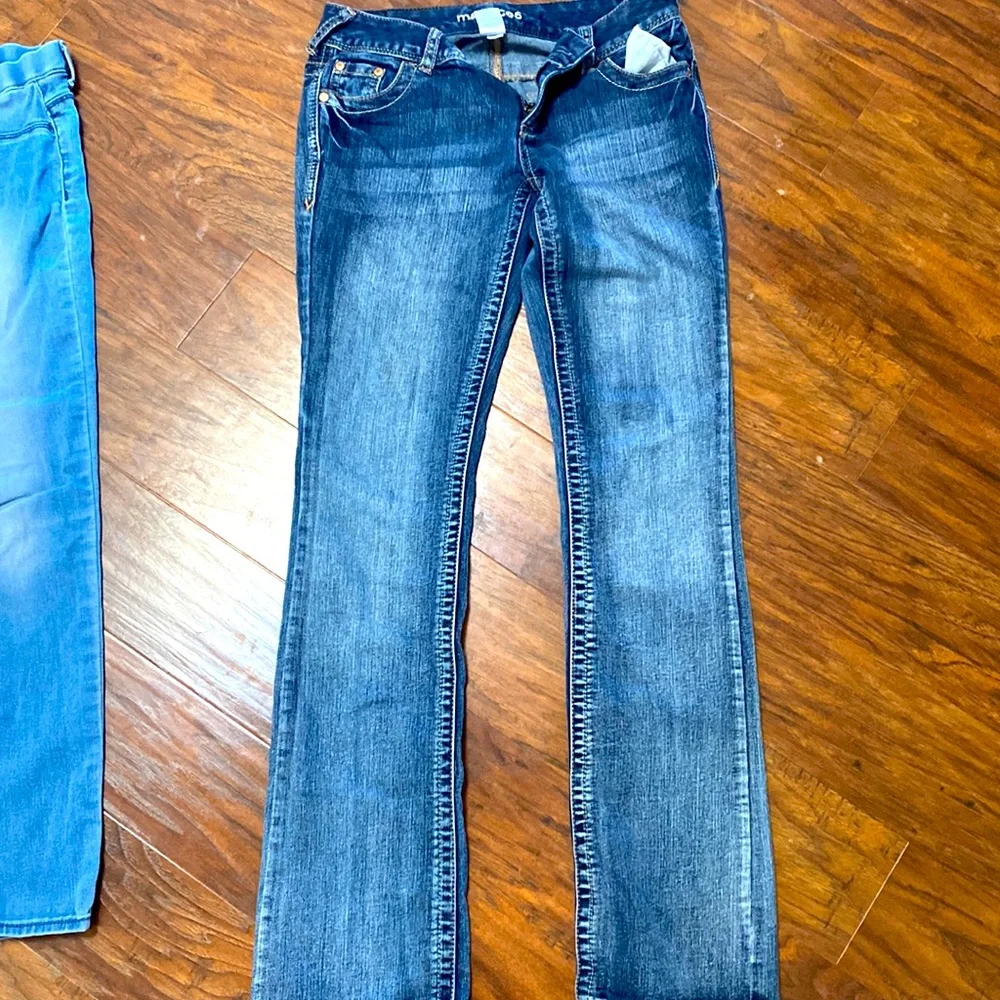 Jeans - Picture 1 of 1